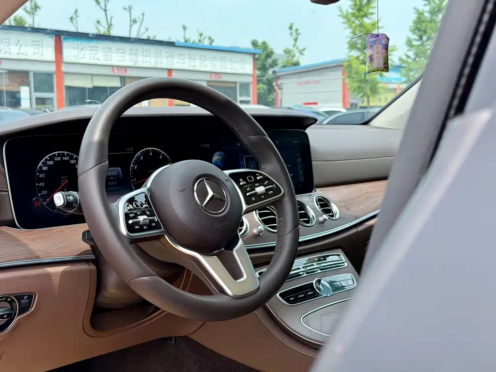 Mercedes-Benz E-Class 2020 — фото 7