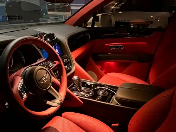 Bentley Bentayga 2024