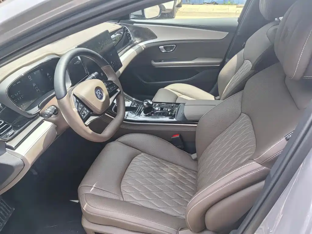 BYD Han 2025