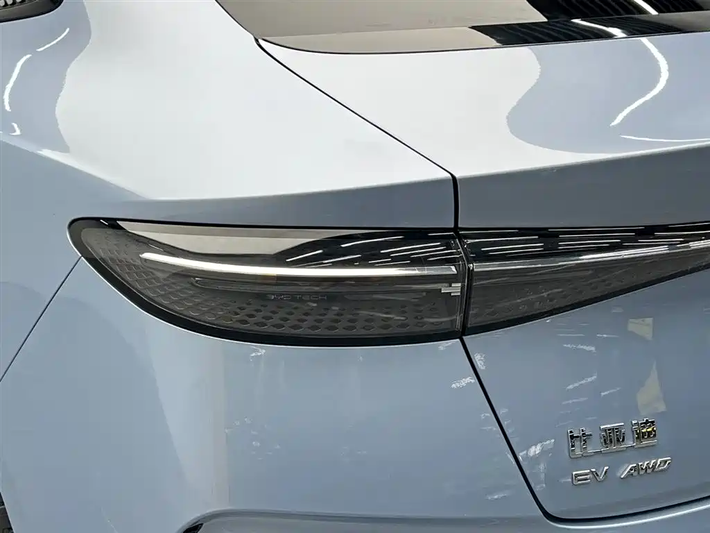 BYD Seal 2022 — фото 10