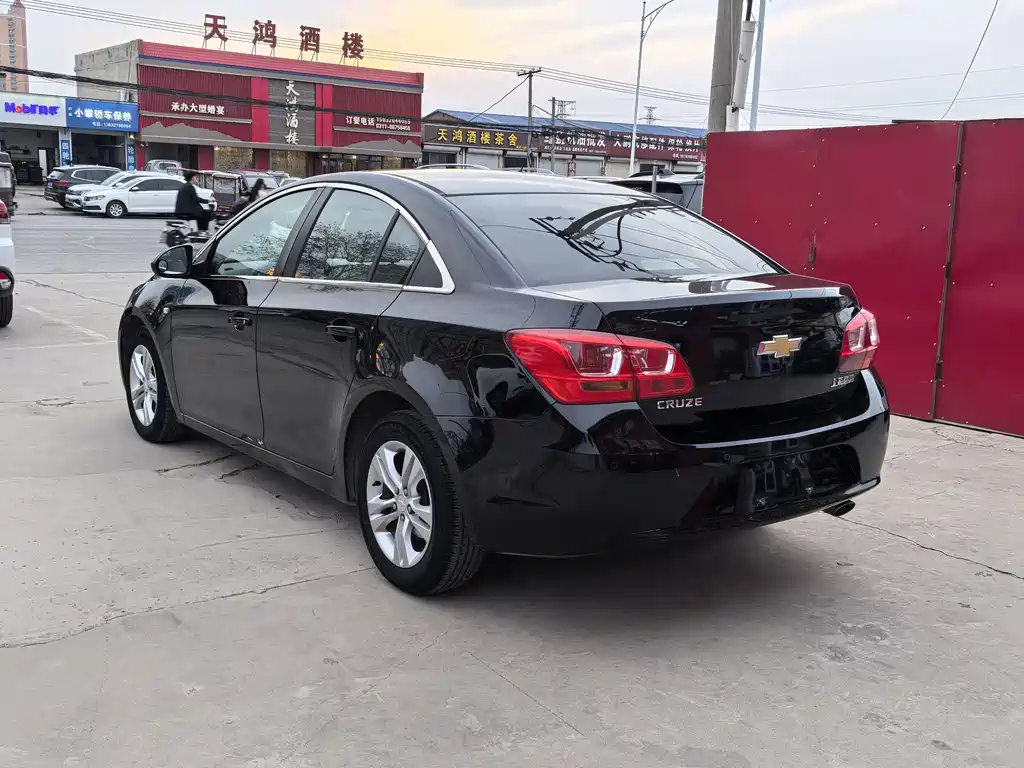 Chevrolet Cruze 2015 — фото 6