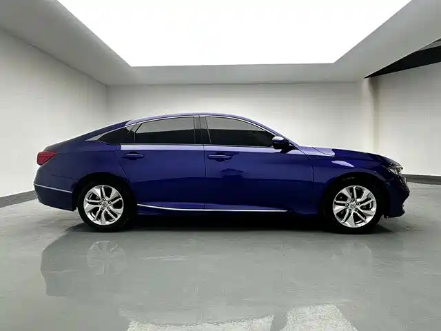 Honda Accord 2019 — фото 11