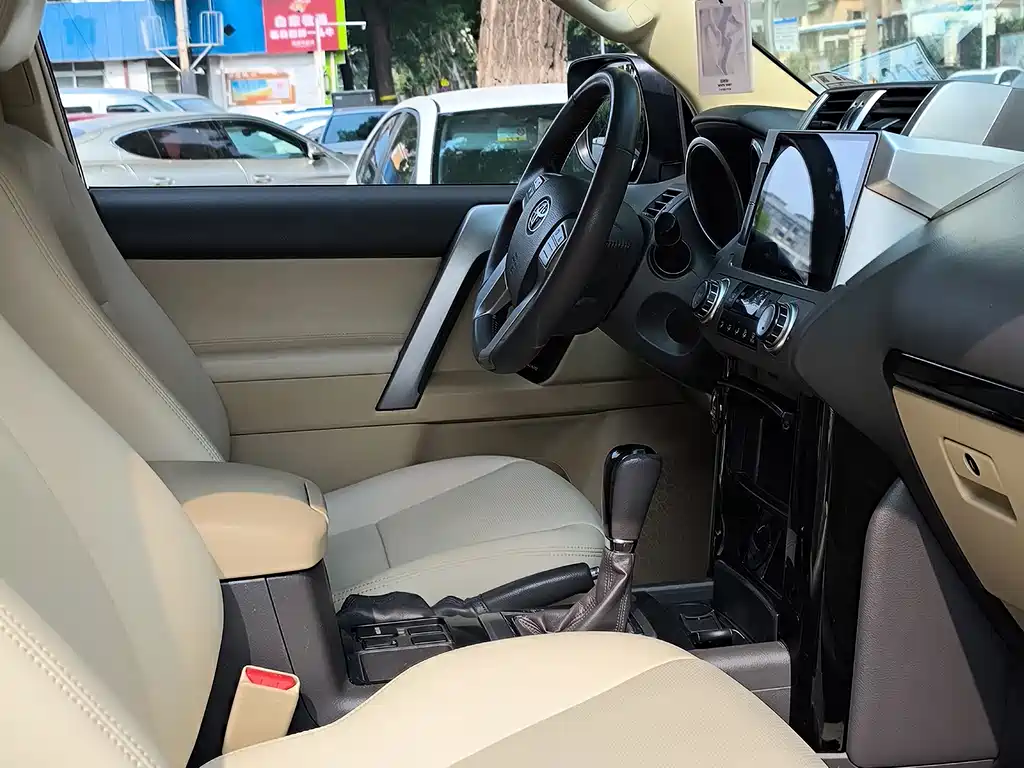 Toyota Prado 2017 — фото 15