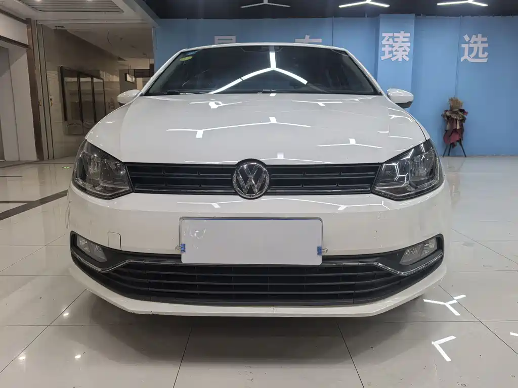 Volkswagen Polo 2016 — фото 14