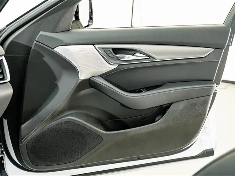 Cadillac CT5 2022 — фото 14
