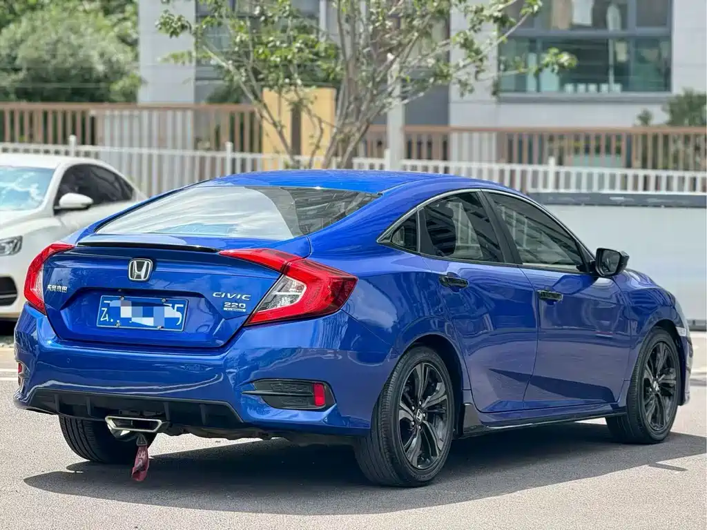 Honda Civic 2020 — фото 3