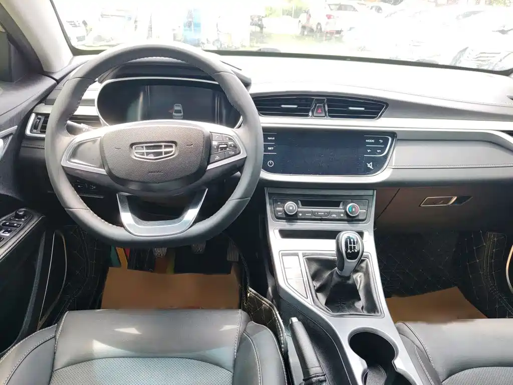Geely Emgrand 2020 — фото 14