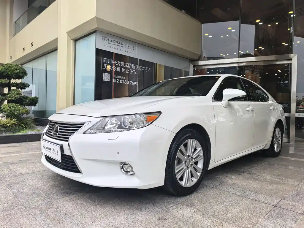 Lexus ES 2015 — фото 2