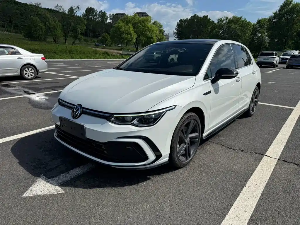 Volkswagen Golf 2023