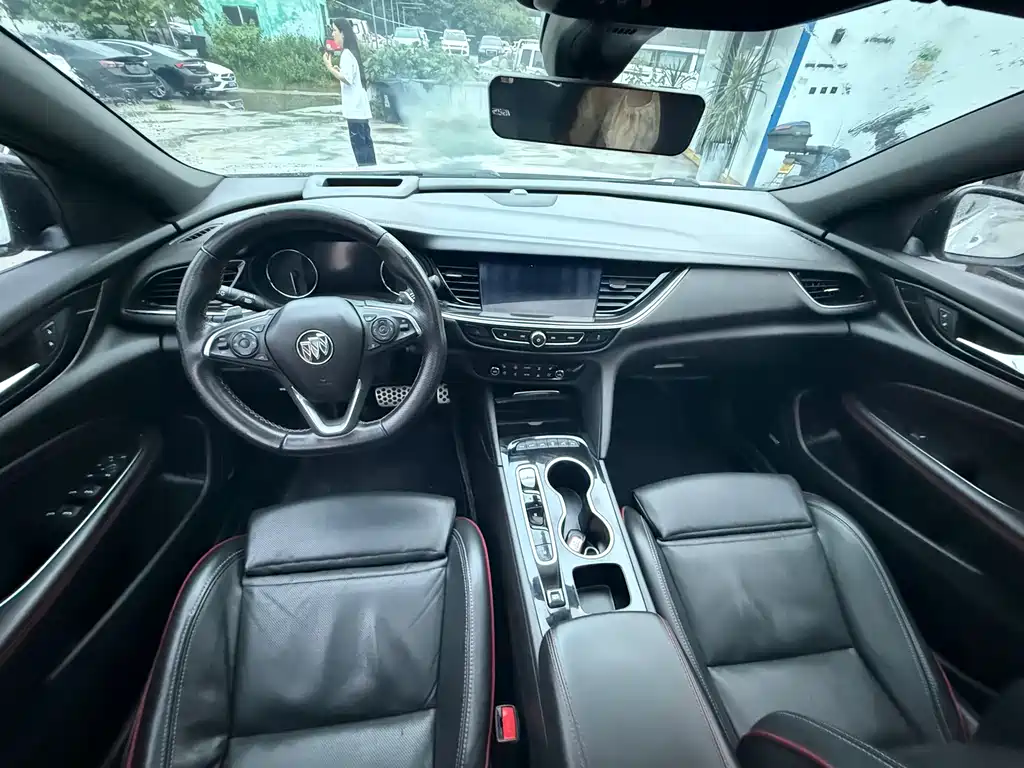 Buick Regal 2020 — фото 11