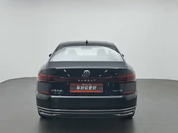 Volkswagen Passat 2023
