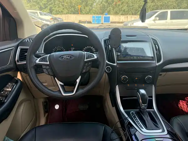 Ford Edge 2016