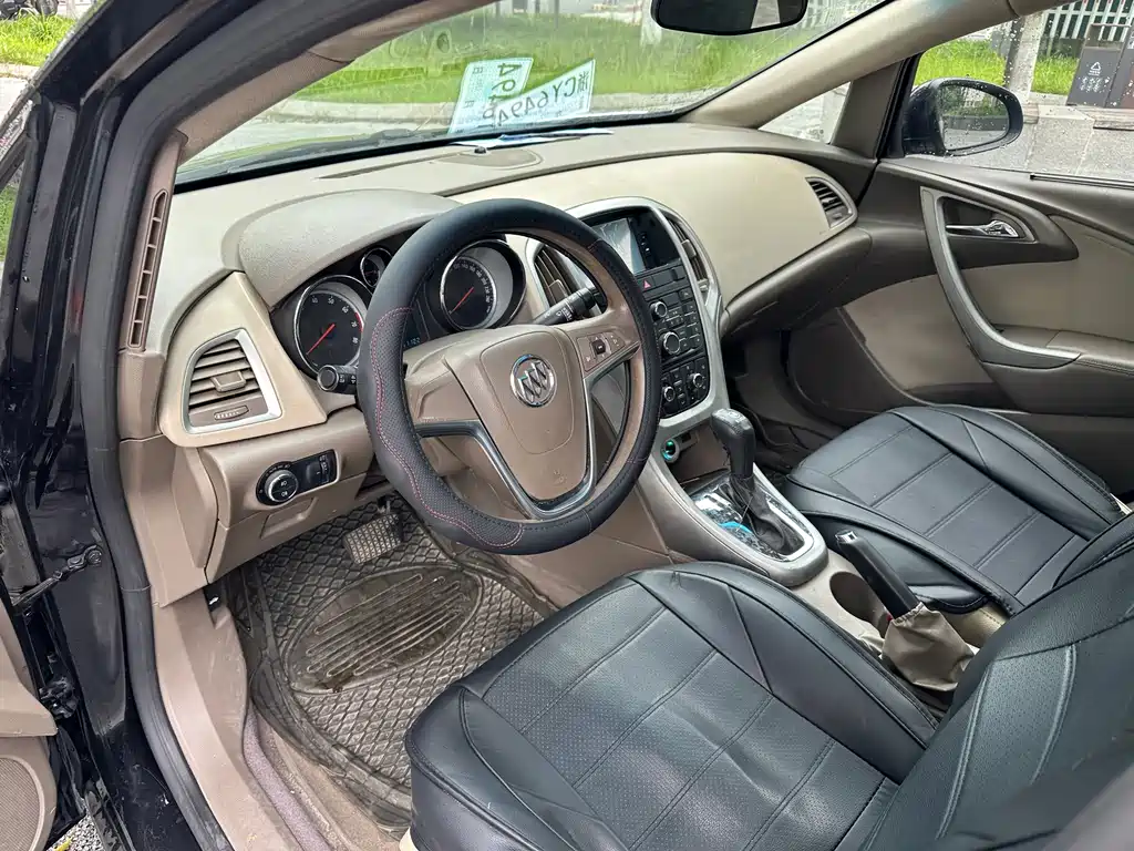 Buick Excelle 2015 — фото 15