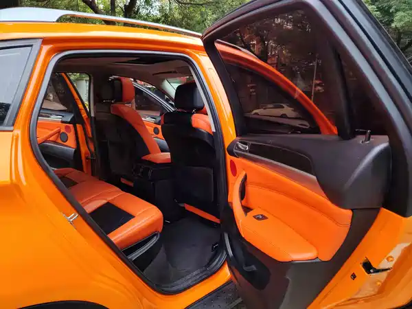 BMW X6 2012