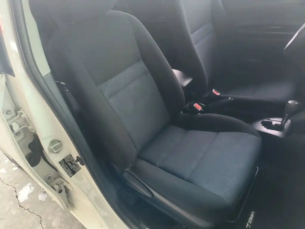 Toyota Yaris L 2019 — фото 25