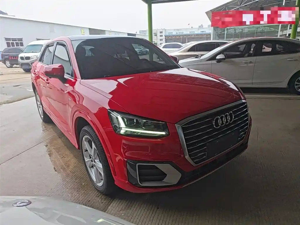 Audi Q2L 2020 — фото 4