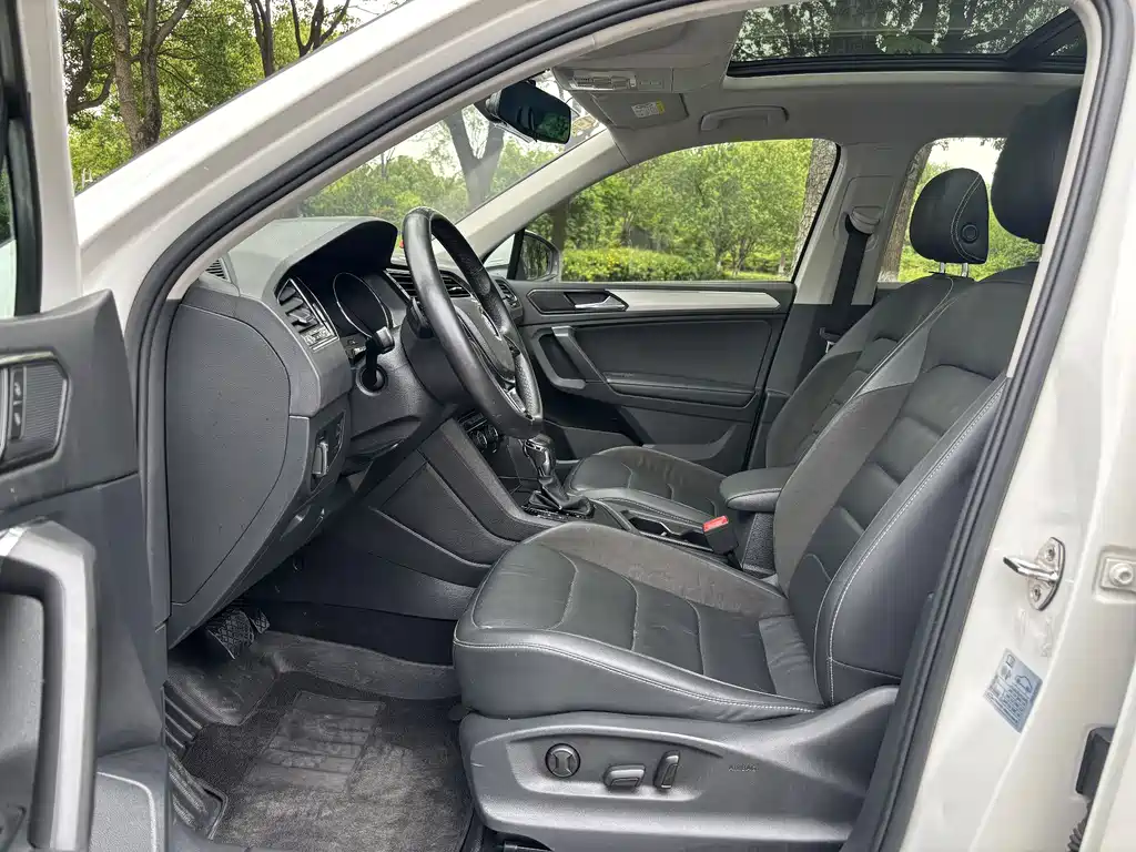 Volkswagen Tiguan L 2018 — фото 8