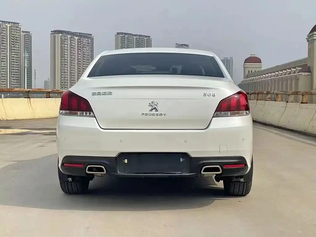 Peugeot 508 2015 — фото 8