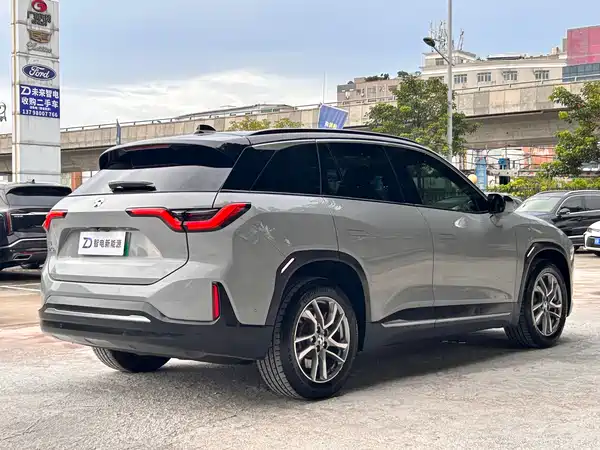 NIO ES6 2020