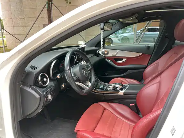 Mercedes-Benz C-Class 2018