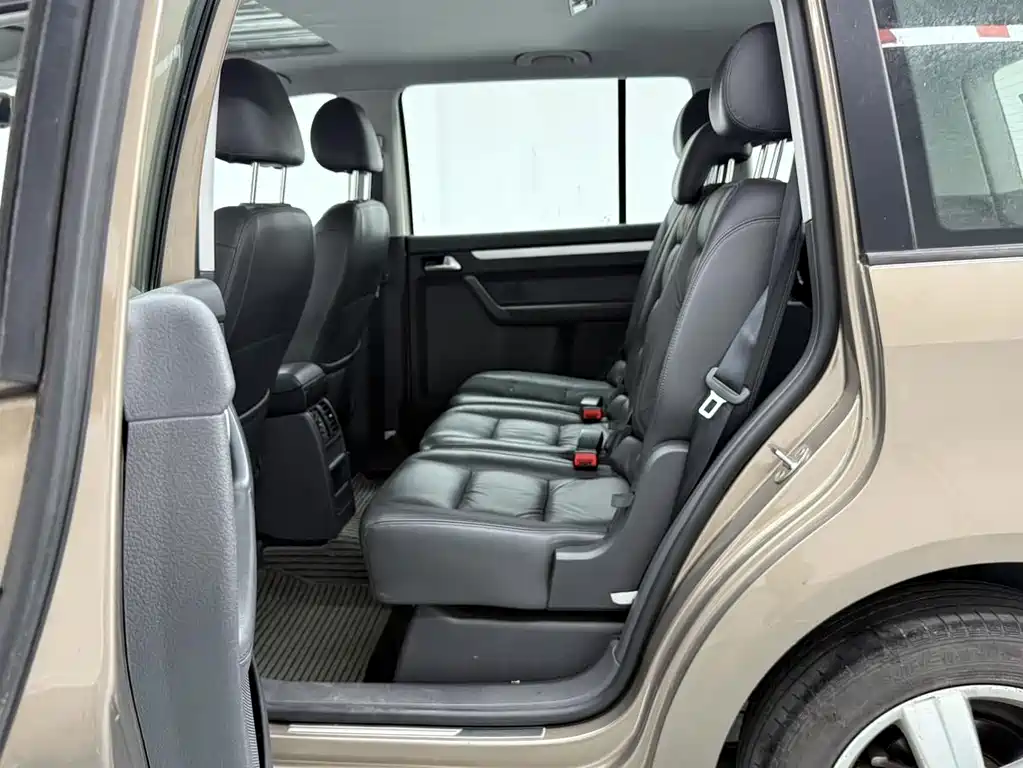 Volkswagen Touran 2016