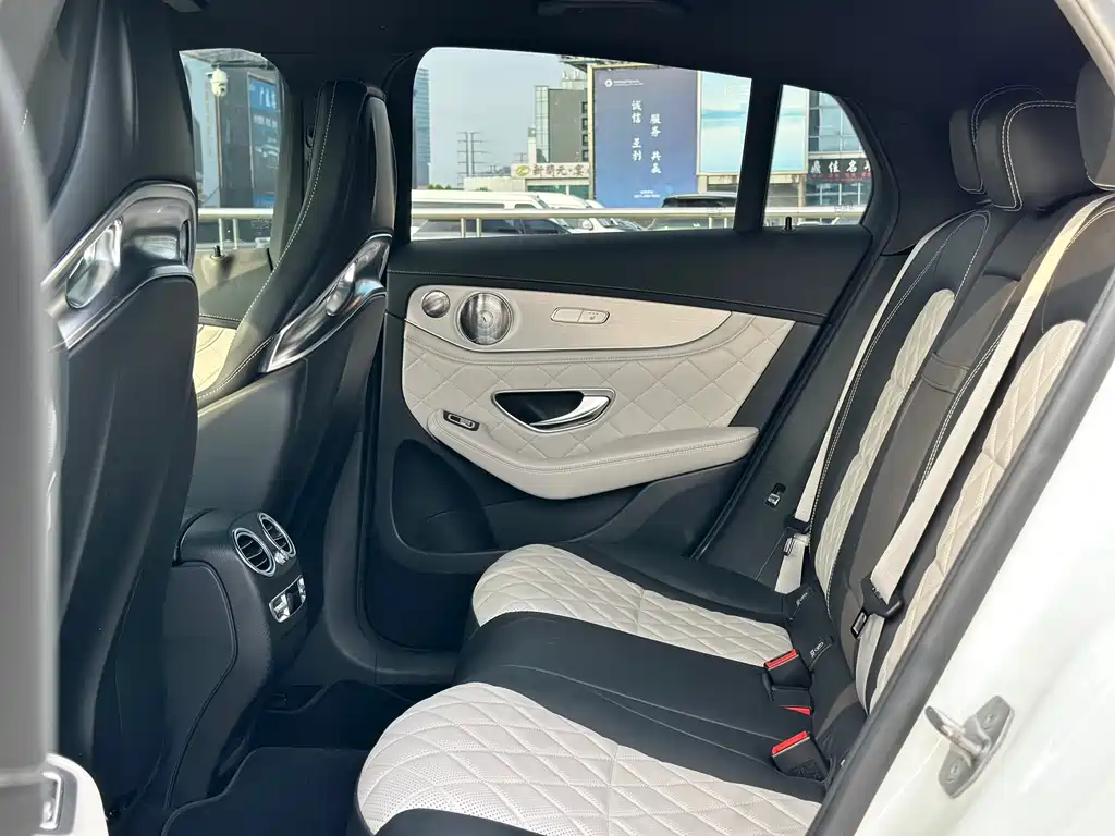 Mercedes-Benz GLC Coupe AMG 2020 — фото 19