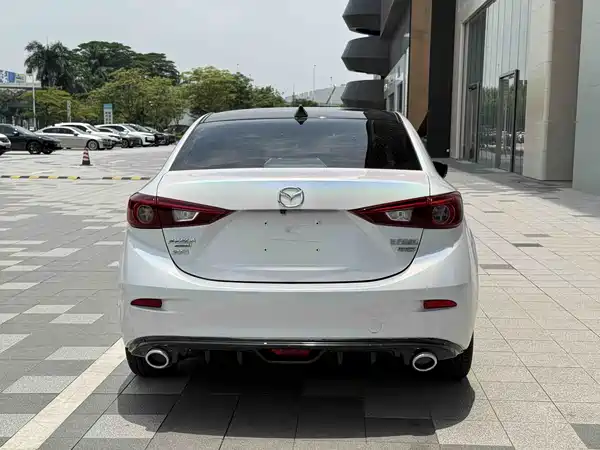 Mazda 3 Axela 2017