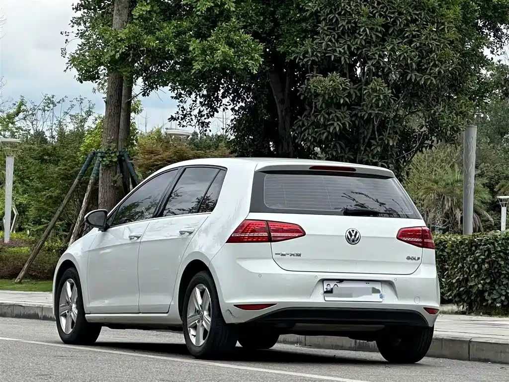 Volkswagen Golf 2014