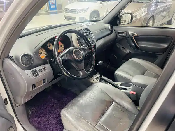 Toyota RAV4 2004