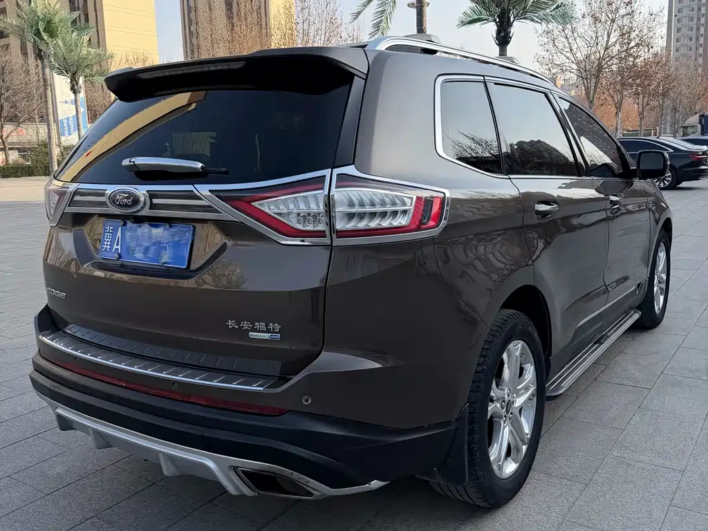 Ford Edge 2015 — фото 6