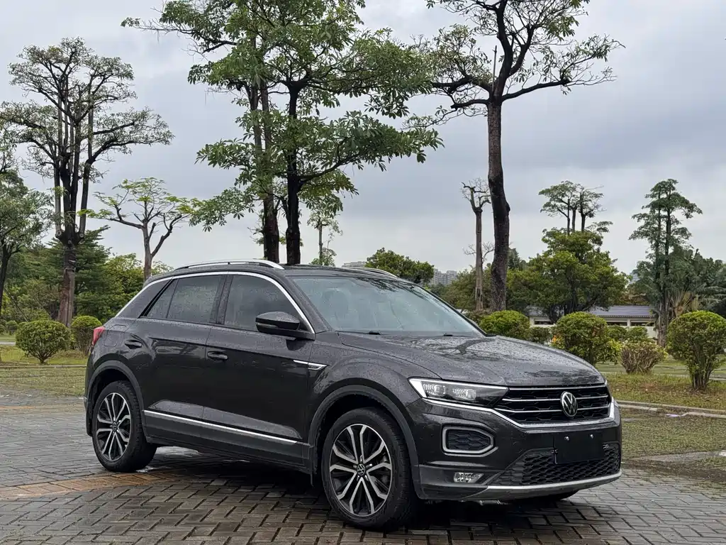 Volkswagen T-Roc 2021 — фото 3