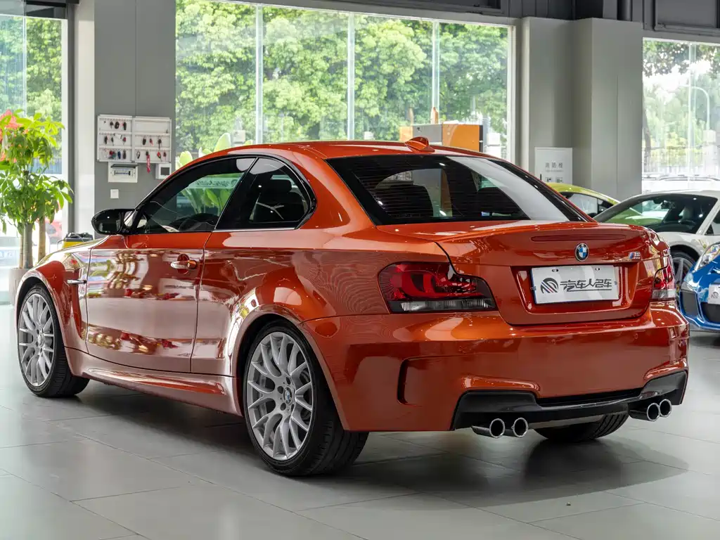 BMW 1 Series M 2013 — фото 18
