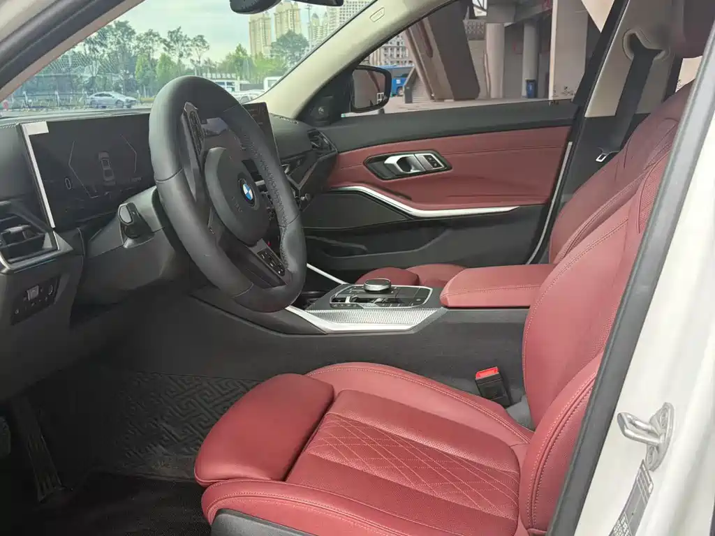 BMW 3 Series 2024