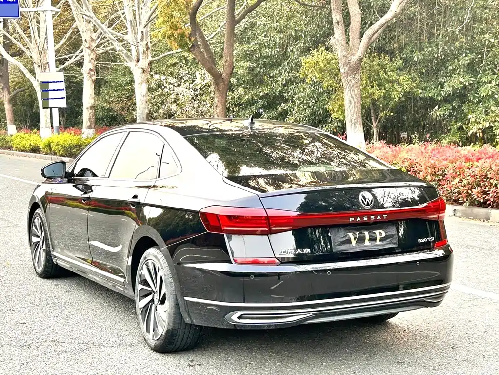 Volkswagen Passat 2022 — фото 4