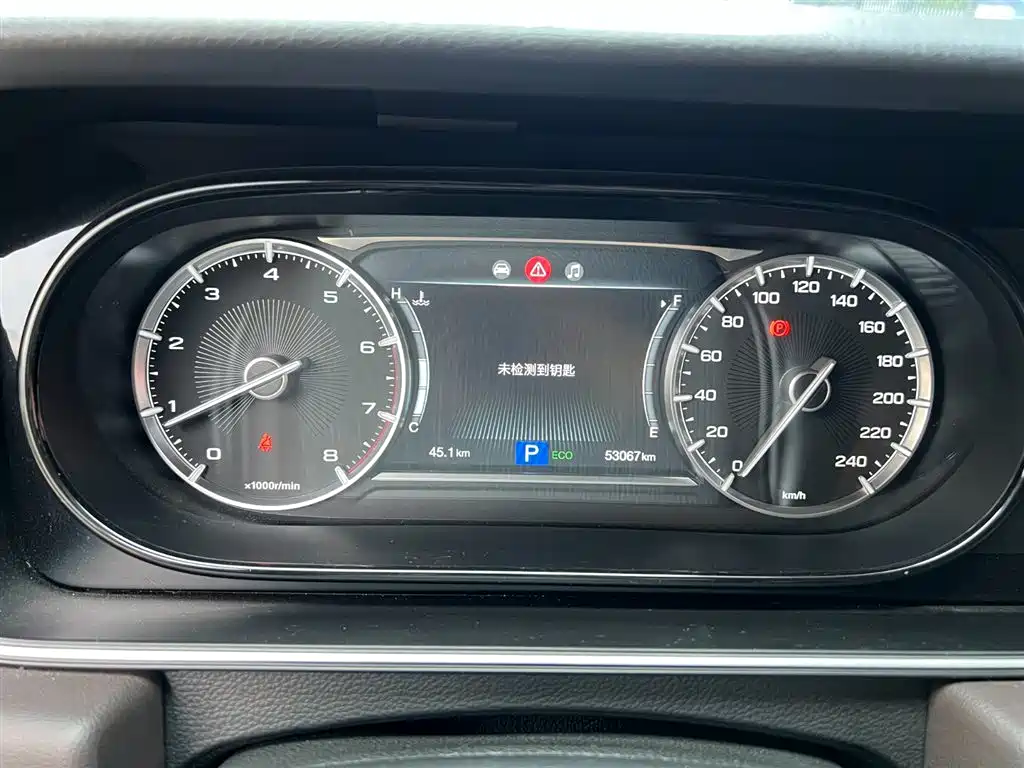 GAC Motor Trumpchi M6 2019 — фото 6