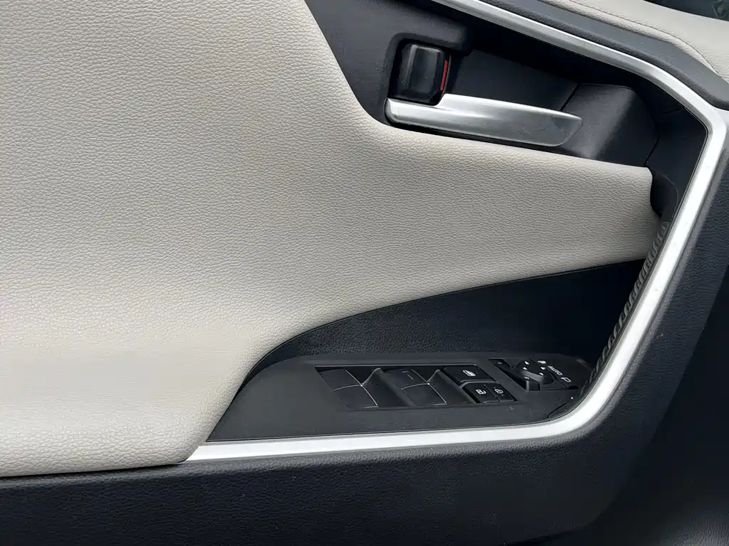 Toyota Wildlander 2020 — фото 13