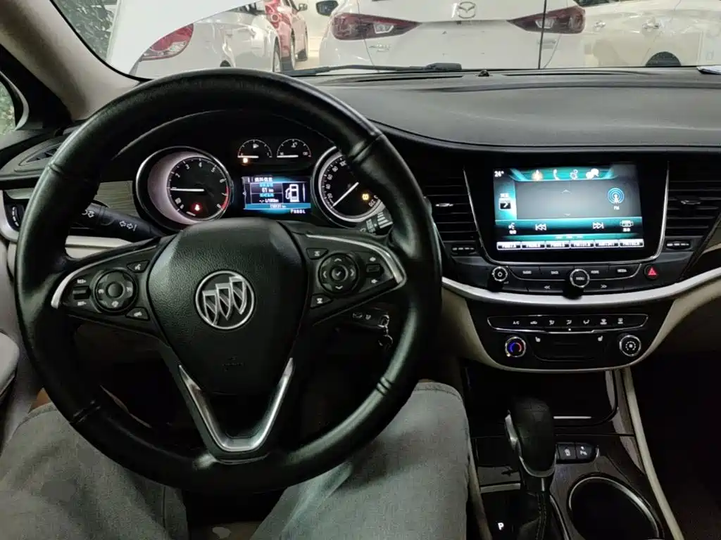 Buick Verano 2018 — фото 10