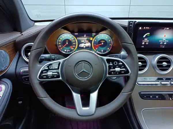 Mercedes-Benz GLC 2021