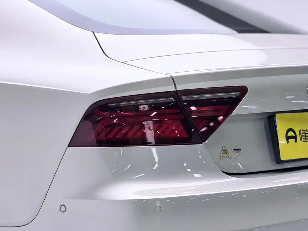 Audi A7 2018 — фото 16