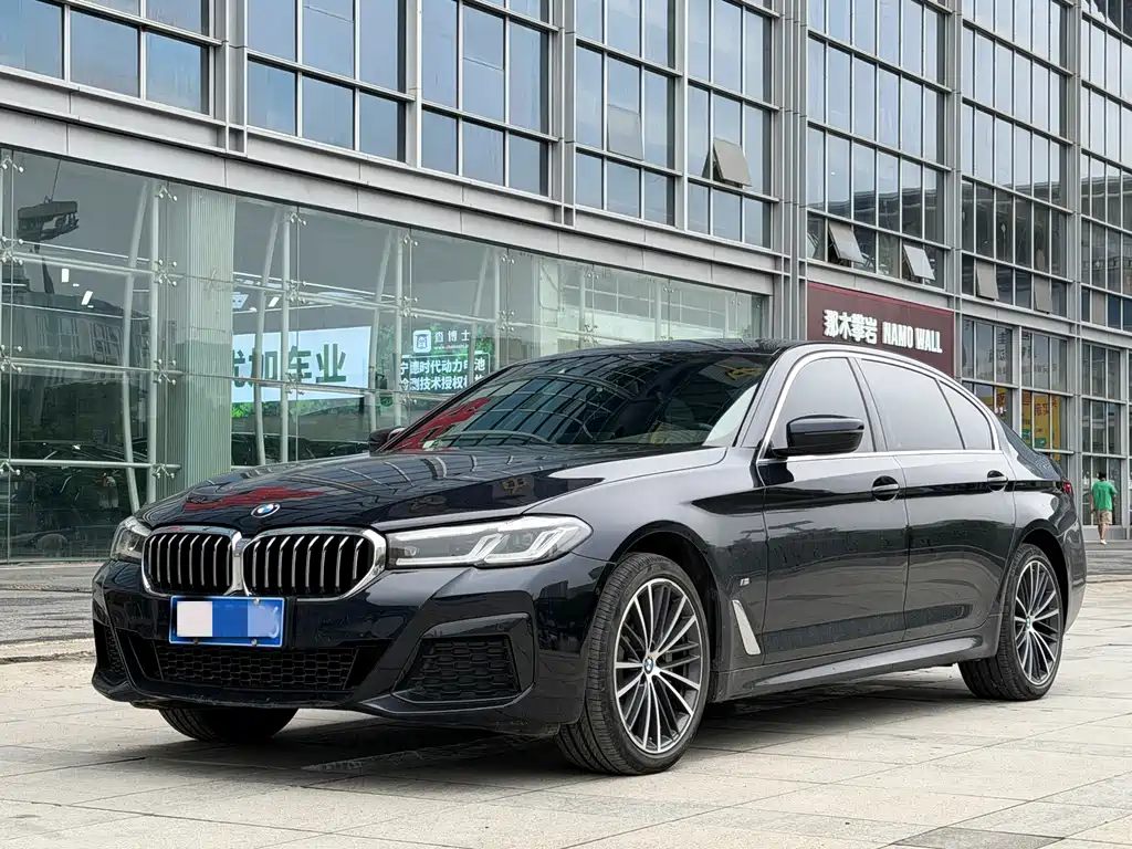 BMW 5 Series 2023
