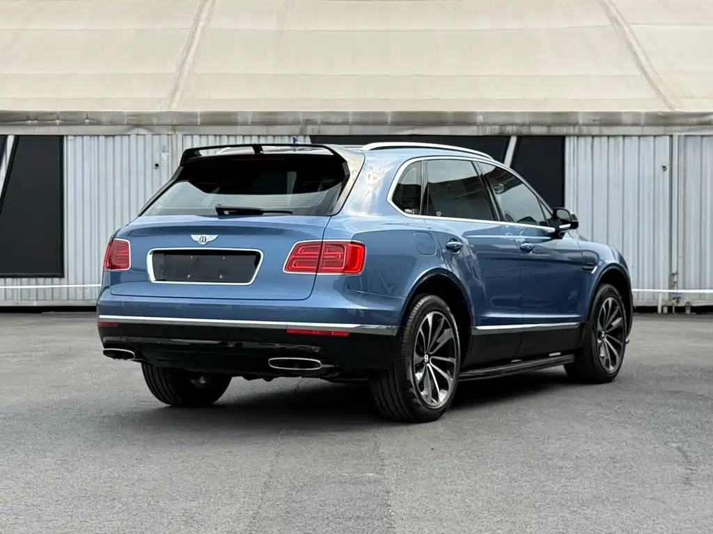 Bentley Bentayga 2018 — фото 3