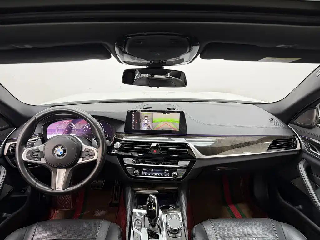 BMW 5 Series 2019 — фото 4