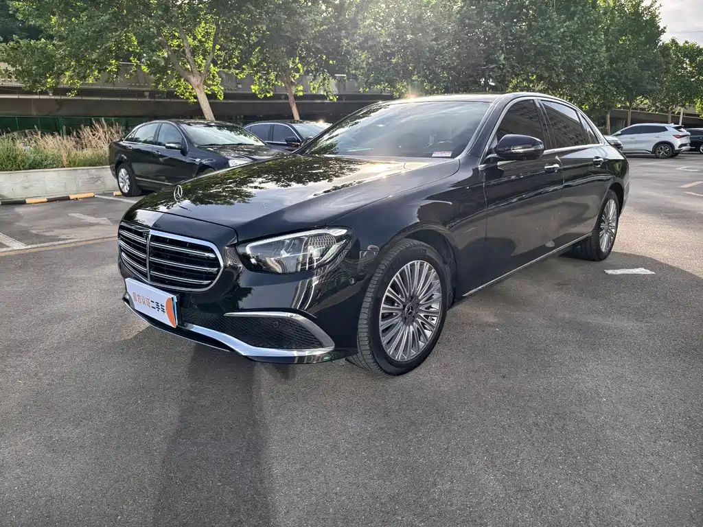 Mercedes-Benz E-Class 2023 — фото 1