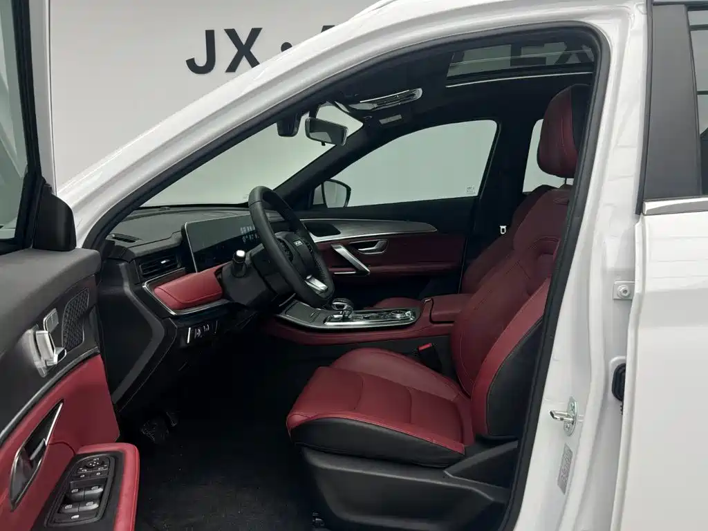Jetour X70 PLUS 2022 — фото 17