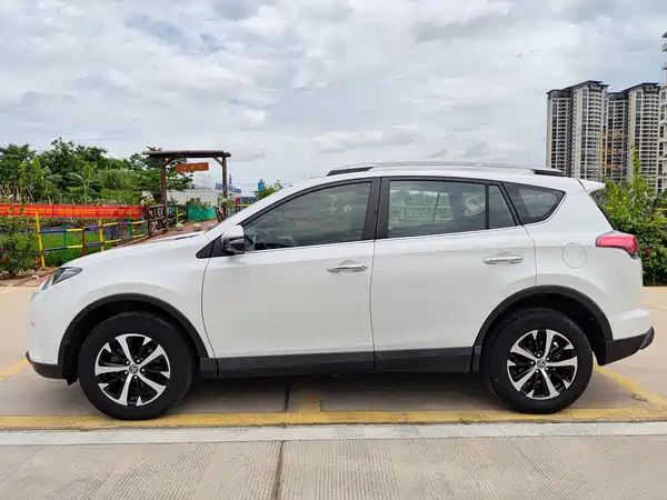 Toyota RAV4 2016