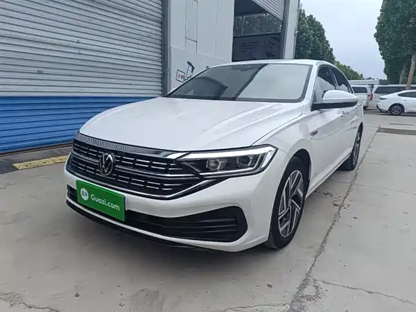 Volkswagen Sagitar 2023
