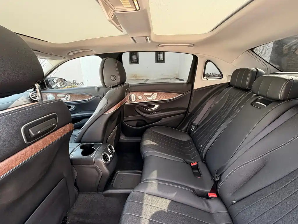 Mercedes-Benz E-Class 2020 — фото 6