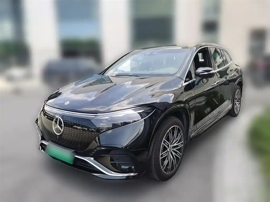 Mercedes-Benz EQS SUV 2023 — фото 3