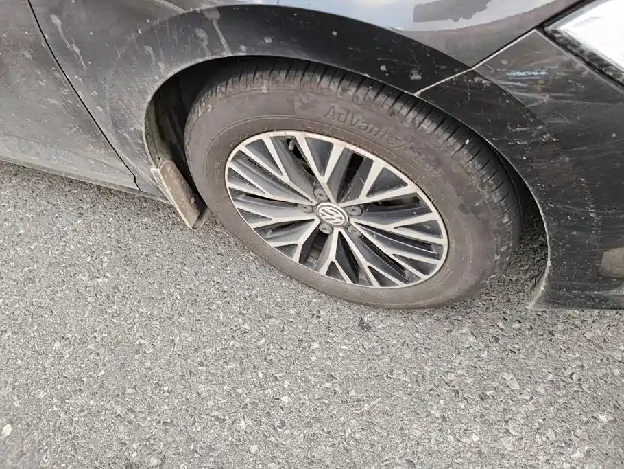 Volkswagen Sagitar 2021