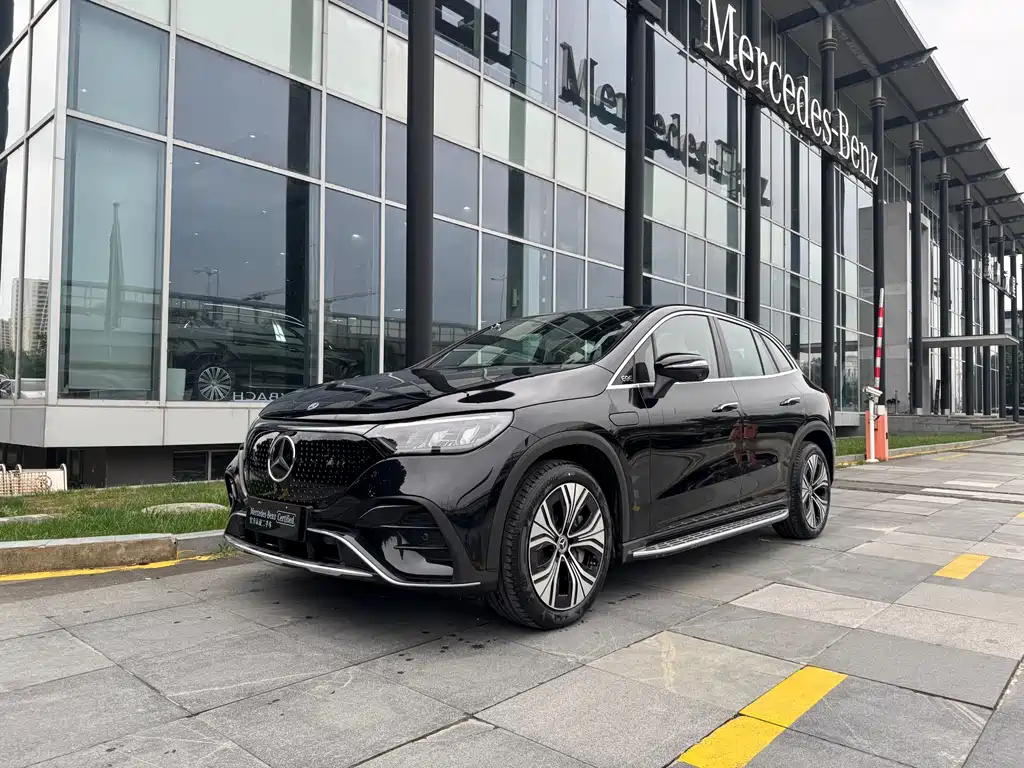 Mercedes-Benz EQE SUV 2025
